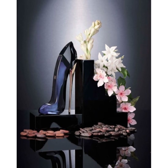 Kit Coffret Good Girl - Carolina Herrera - Feminino - Perfume 50ml + Loção Corporal 100ml Kit Coffret Good Girl - Carolina Herrera - Feminino - Perfume 50ml + Loção Corporal 100ml