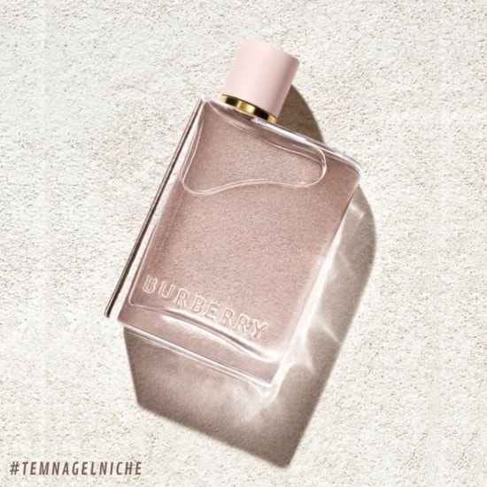 Perfume Burberry Her - Burberry - Feminino - Eau de Parfum - 100ml Perfume Burberry Her - Burberry - Feminino - Eau de Parfum - 100ml