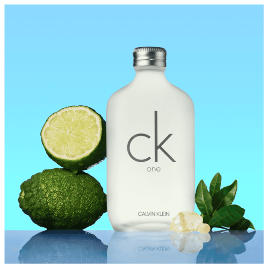 Perfume CK One - Calvin Klein - Unissex - Eau de Toilette - 100ml Perfume CK One - Calvin Klein - Unissex - Eau de Toilette - 100ml