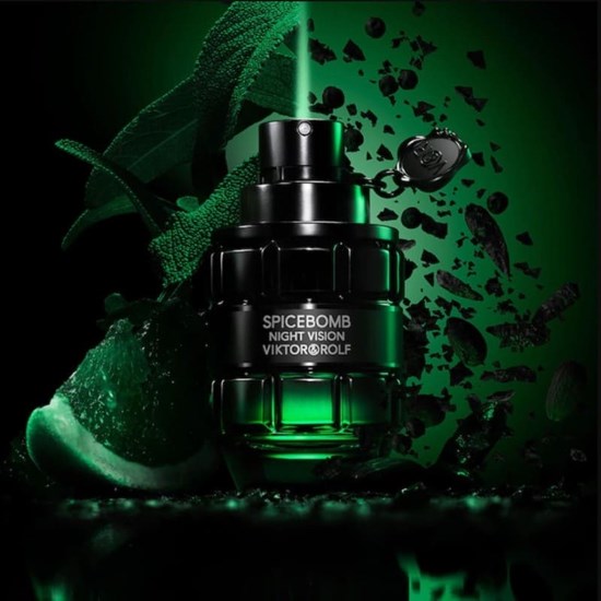 Perfume Spicebomb Night Vision - Viktor & Rolf - Masculino - Eau de Toilette - 90ml
